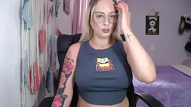 yulieth anamar online show from February 2025 09:24:02 PM