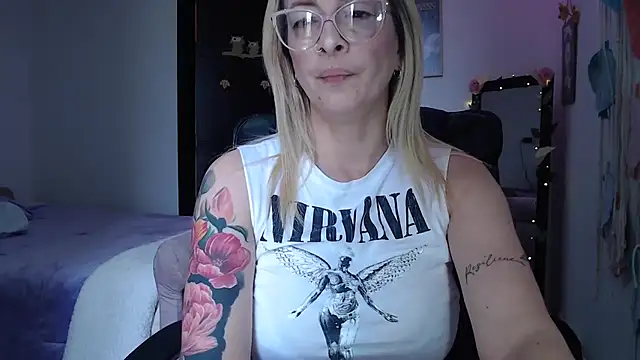 yulieth anamar online show from March 2025 06:11:01 PM