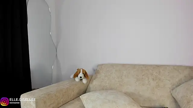 ElleGisellee online show from January 2025 02:35:01 AM