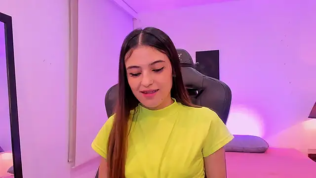 sofiarouge online show from December 2025 07:53:01 PM