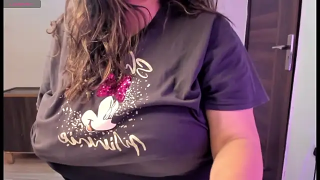 Gulabi Queen online show from March 2025 04:02:02 AM