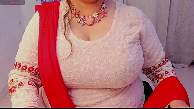 Gulabi Queen online show from November 2025 04:29:02 PM