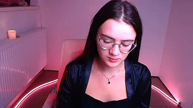 Snapshot of Josephine_jo chatting on December 2024 01:03:01 AM Josephine jo online show from December 2024 01:03:01 AM