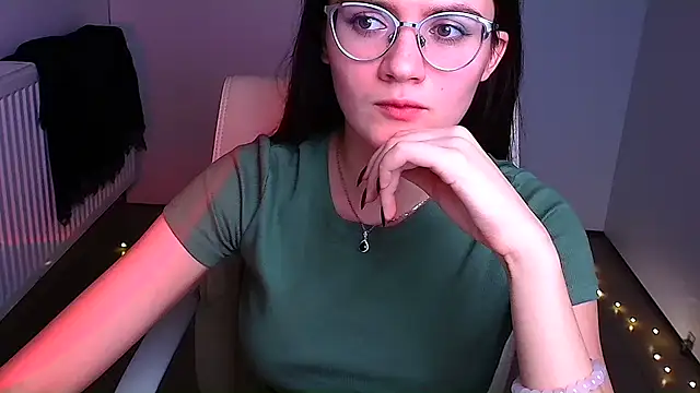 Snapshot of Josephine_jo chatting on December 2024 10:22:01 PM Josephine jo online show from December 2024 10:22:01 PM