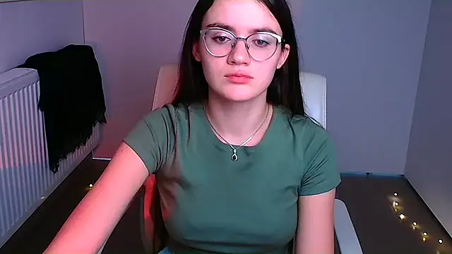 Snapshot of Josephine_jo chatting on December 2024 01:26:01 AM Josephine jo online show from December 2024 01:26:01 AM