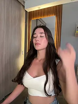 Snapshot of FridaKlein chatting on December 2024 10:06:01 PM FridaKlein online show from December 2024 10:06:01 PM