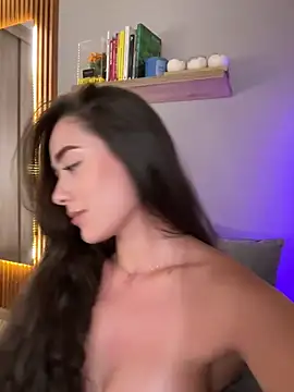 Snapshot of FridaKlein chatting on December 2024 11:47:02 PM FridaKlein online show from December 2024 11:47:02 PM