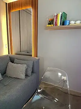 Snapshot of FridaKlein chatting on January 2025 10:46:02 PM FridaKlein online show from January 2025 10:46:02 PM