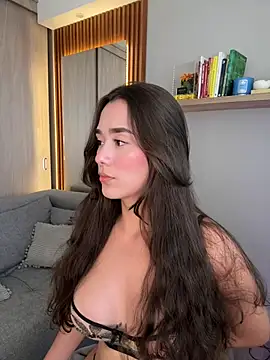 Snapshot of FridaKlein chatting on January 2025 10:02:01 PM FridaKlein online show from January 2025 10:02:01 PM