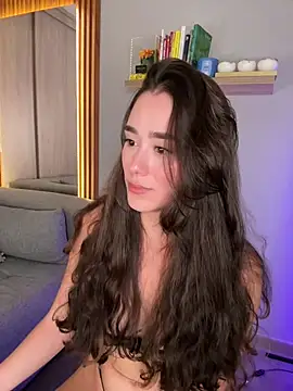 Snapshot of FridaKlein chatting on January 2025 01:04:01 AM FridaKlein online show from January 2025 01:04:01 AM