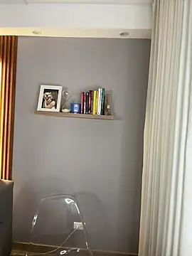 Snapshot of FridaKlein chatting on March 2025 11:32:02 PM FridaKlein online show from March 2025 11:32:02 PM