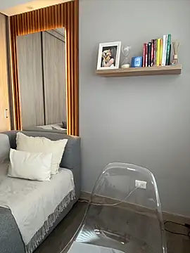 Snapshot of FridaKlein chatting on March 2025 09:24:01 PM FridaKlein online show from March 2025 09:24:01 PM