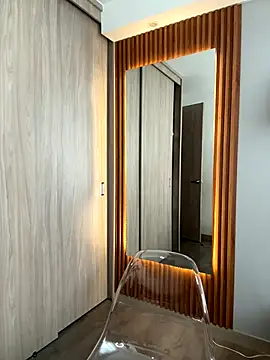 Snapshot of FridaKlein chatting on September 2025 08:21:02 PM FridaKlein online show from September 2025 08:21:02 PM