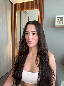 Snapshot of FridaKlein chatting on September 2025 08:01:02 PM FridaKlein online show from September 2025 08:01:02 PM