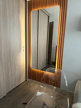 Snapshot of FridaKlein chatting on September 2025 08:02:01 PM FridaKlein online show from September 2025 08:02:01 PM