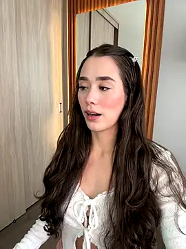 Snapshot of FridaKlein chatting on September 2025 07:41:01 PM FridaKlein online show from September 2025 07:41:01 PM