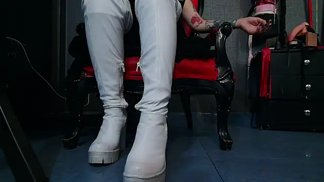 LusstCruella online show from January 2025 09:39:02 PM