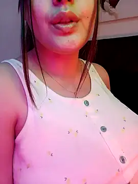 im here- online show from December 2025 06:25:02 PM