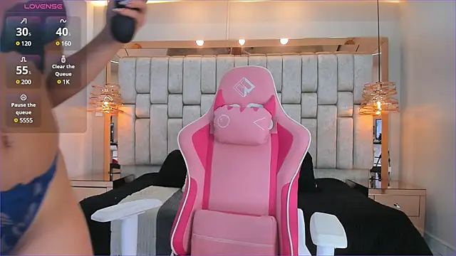 Snapshot of _SofiaCortez_ chatting on December 2024 06:16:02 PM SofiaCortez online show from December 2024 06:16:02 PM