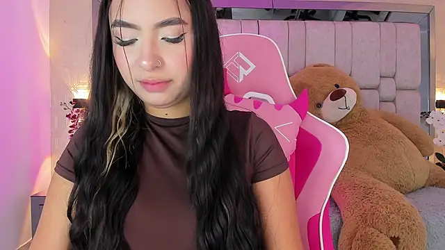 Snapshot of _SofiaCortez_ chatting on February 2025 12:22:01 PM SofiaCortez online show from February 2025 12:22:01 PM