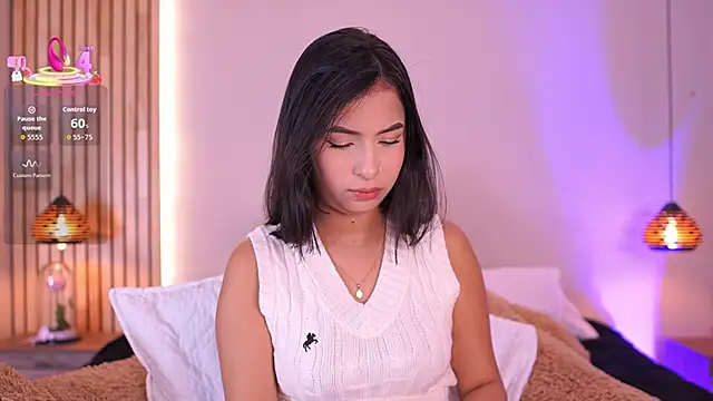 Snapshot of _SofiaCortez_ chatting on September 2025 12:17:02 PM SofiaCortez online show from September 2025 12:17:02 PM