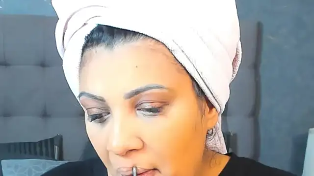 AmyCubes online show from September 2025 04:50:02 AM