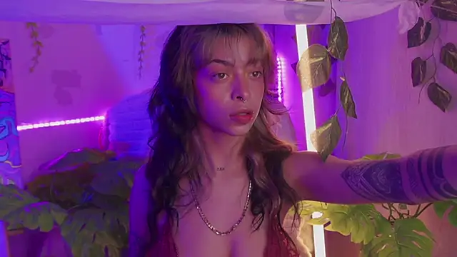 Snapshot of Kitty_arts chatting on February 2025 06:09:02 PM Kitty arts online show from February 2025 06:09:02 PM