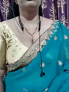 Snapshot of bhuvana555 chatting on January 2025 08:04:02 PM bhuvana555 online show from January 2025 08:04:02 PM