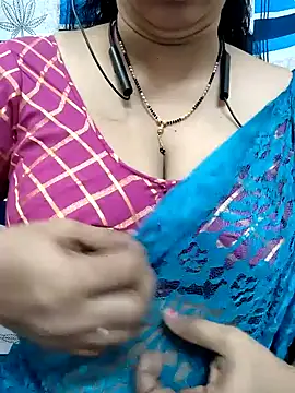 Snapshot of bhuvana555 chatting on January 2025 03:54:01 AM bhuvana555 online show from January 2025 03:54:01 AM