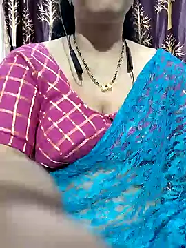Snapshot of bhuvana555 chatting on February 2025 05:58:01 PM bhuvana555 online show from February 2025 05:58:01 PM