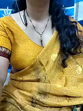 Snapshot of bhuvana555 chatting on February 2025 07:40:02 AM bhuvana555 online show from February 2025 07:40:02 AM