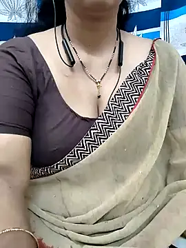 Snapshot of bhuvana555 chatting on February 2025 04:48:01 AM bhuvana555 online show from February 2025 04:48:01 AM