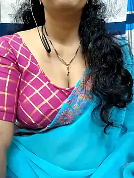 Snapshot of bhuvana555 chatting on February 2025 04:37:02 AM bhuvana555 online show from February 2025 04:37:02 AM