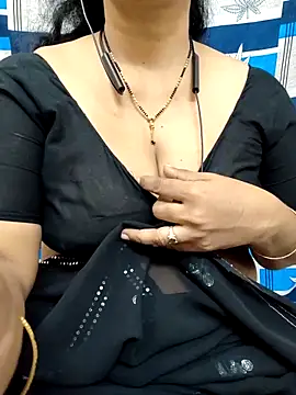 Snapshot of bhuvana555 chatting on February 2025 04:28:02 AM bhuvana555 online show from February 2025 04:28:02 AM