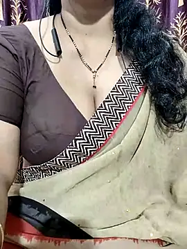 Snapshot of bhuvana555 chatting on February 2025 05:40:02 PM bhuvana555 online show from February 2025 05:40:02 PM