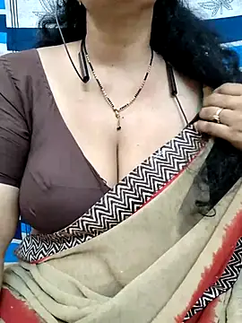 Snapshot of bhuvana555 chatting on March 2025 09:30:01 AM bhuvana555 online show from March 2025 09:30:01 AM