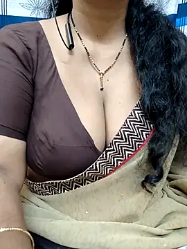 Snapshot of bhuvana555 chatting on March 2025 12:14:02 PM bhuvana555 online show from March 2025 12:14:02 PM