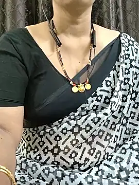 Snapshot of bhuvana555 chatting on September 2025 06:24:01 PM bhuvana555 online show from September 2025 06:24:01 PM