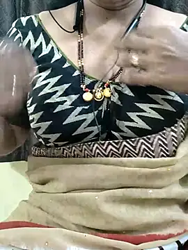 Snapshot of bhuvana555 chatting on October 2025 05:22:01 PM bhuvana555 online show from October 2025 05:22:01 PM