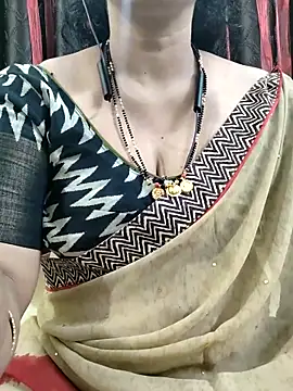 Snapshot of bhuvana555 chatting on October 2025 05:35:01 PM bhuvana555 online show from October 2025 05:35:01 PM