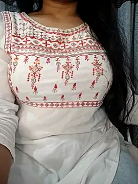 Rina777o online show from April 2026 06:10:01 PM