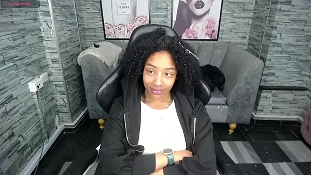 Snapshot of Violeth_b chatting on September 2025 12:51:01 PM Violeth b online show from September 2025 12:51:01 PM
