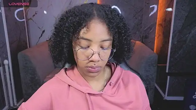 Violeth b online show from November 2025 12:49:02 PM