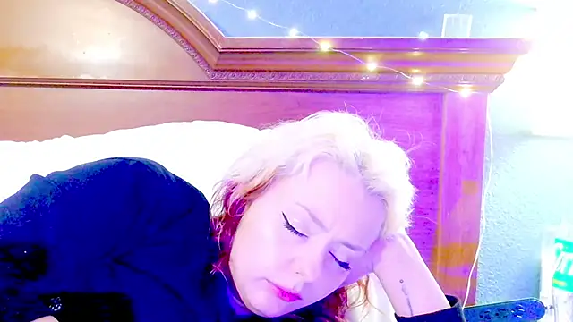 SkarlettRose96 online show from April 2026 12:45:02 AM