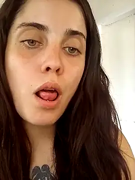 lucylovles online show from January 2025 02:10:01 PM