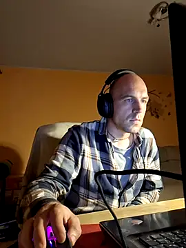 Kulokas online show from September 2025 07:58:02 PM