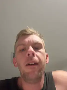 aus guy93 online show from November 2025 12:51:02 PM