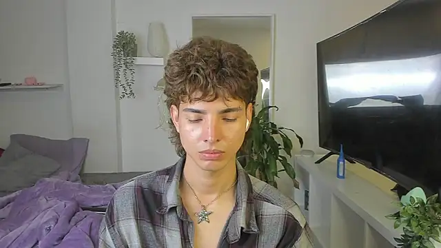 santy-kitty online show from November 2025 04:01:02 AM