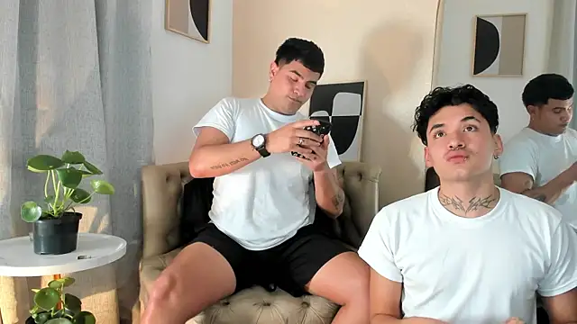 MatheoVelez online show from January 2025 10:32:01 AM