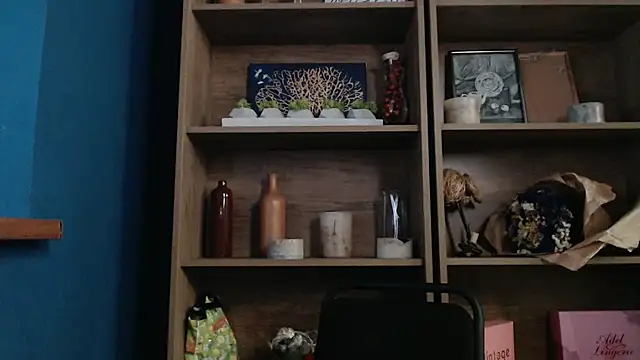 Your Jessy online show from October 2025 02:17:02 PM